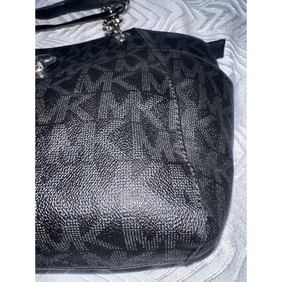 Michael Kors Brown Signature Coated Canvas And Leather Jet Set Travel
Chain Bag - Picture 8 of 9